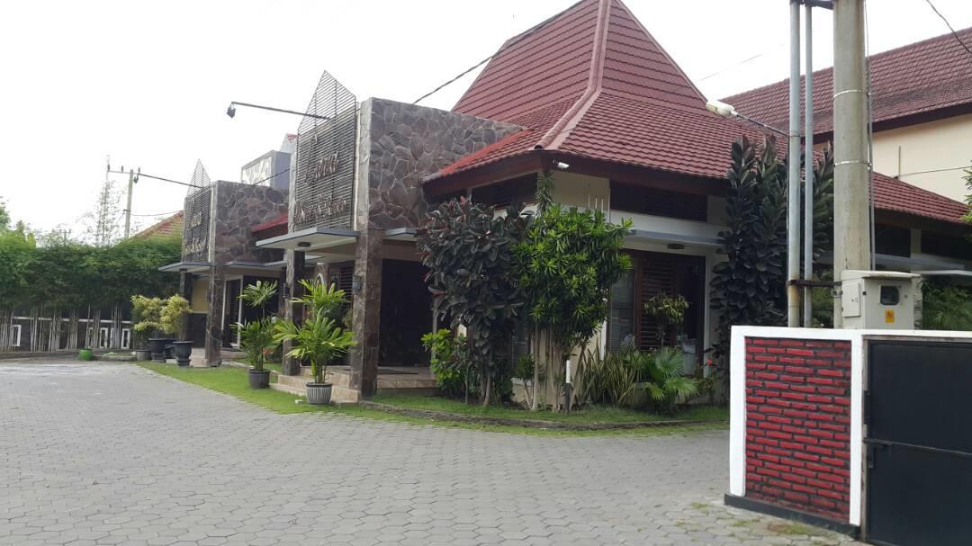 Lava Lava Hotel Probolinggo Exterior photo